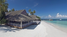 Почивка на Малдивите в Hotel Malahini Kuda Bandos Resort Maldives 4*