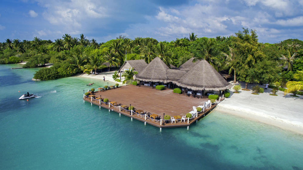 Почивка на Малдивите в Hotel Adaaran Select Hudhuranfushi 4*Maldives